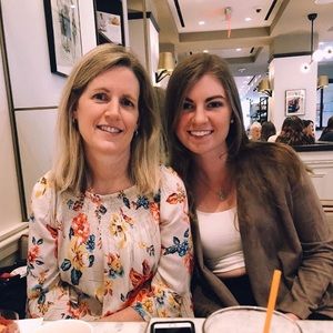 Meet your Posher, Christine